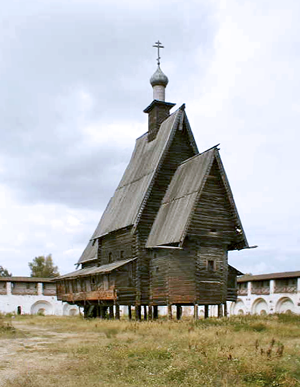 Деревянная церковь Преображения перевезённая в 1954 году в Ипатьевский монастырь